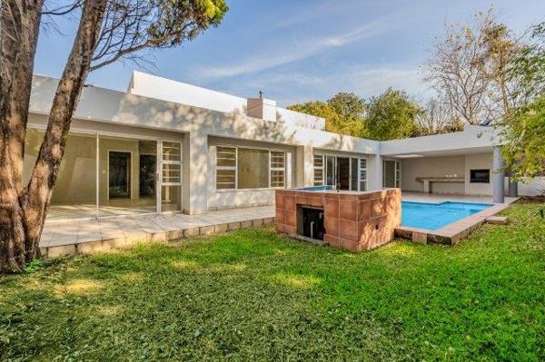 6 Bedroom House