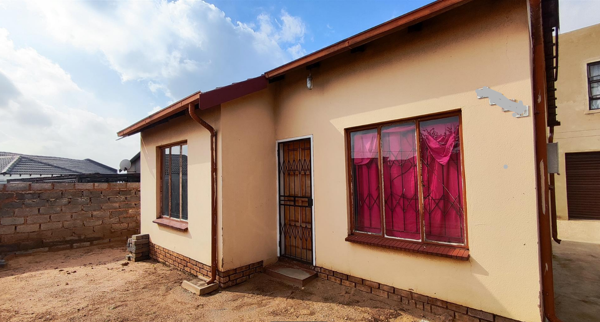2 Bedroom House