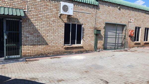 150 m² Commercial space