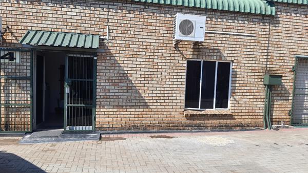150 m² Commercial space