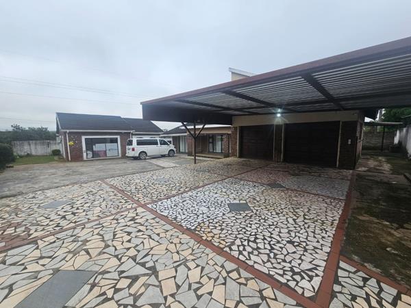6 Bedroom House