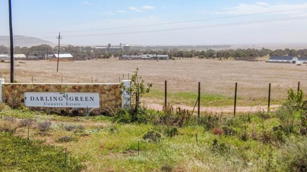 889 m² Land
