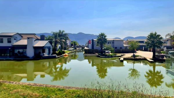419 m² Land