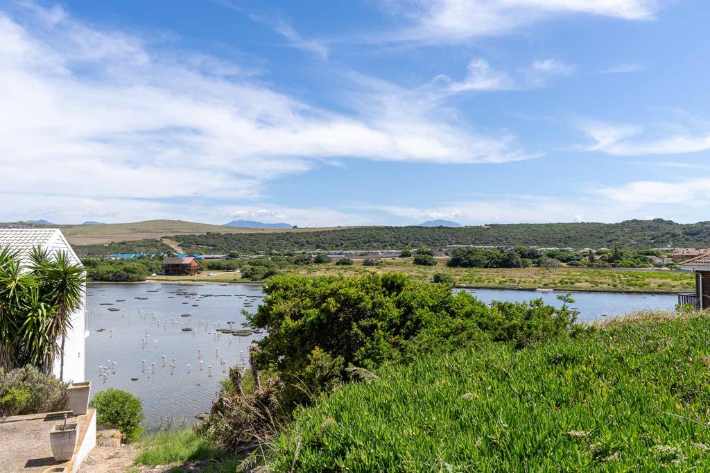625 m² Land