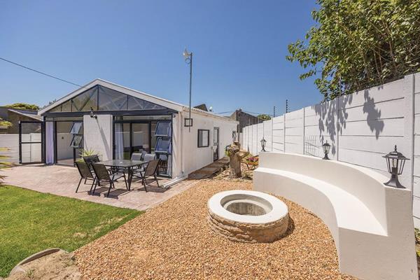 2 Bedroom Garden Cottage