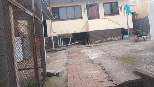 12 Bedroom House