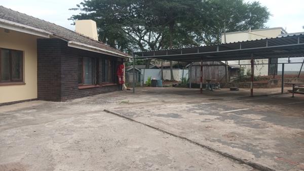 12 Bedroom House