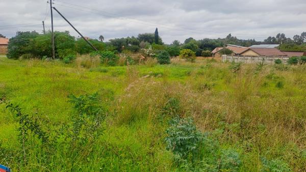1 250 m² Land