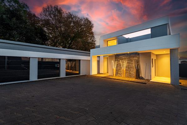 5 Bedroom House