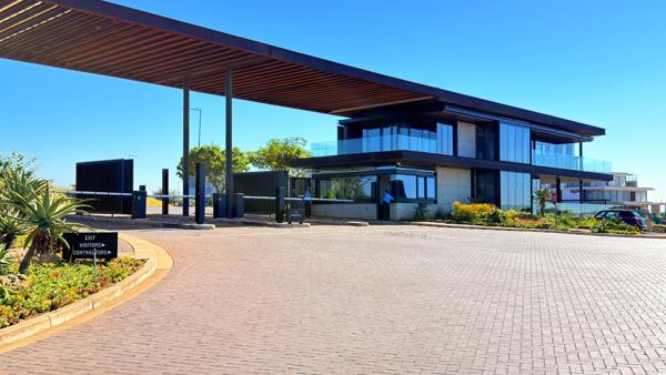 1 080 m² Land