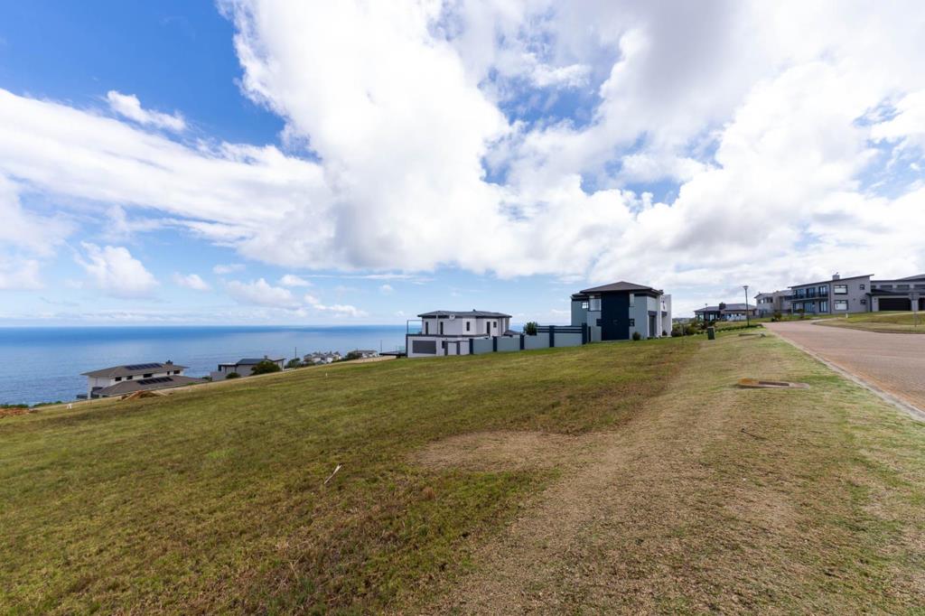 623 m² Land