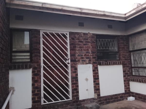 1 Bedroom House