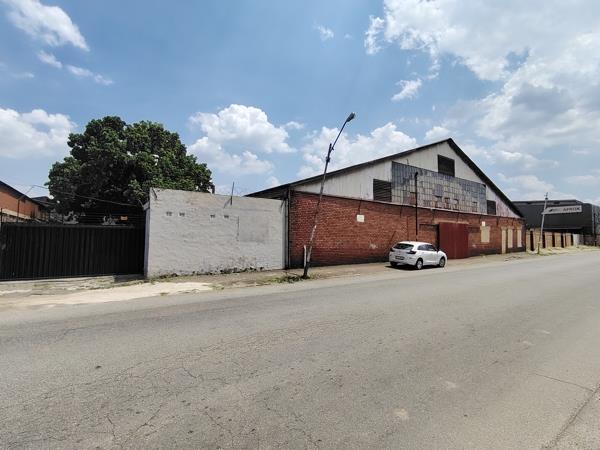 1 300 m² Industrial space