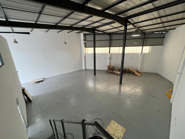 363 m² Industrial space
