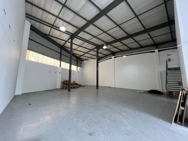 363 m² Industrial space
