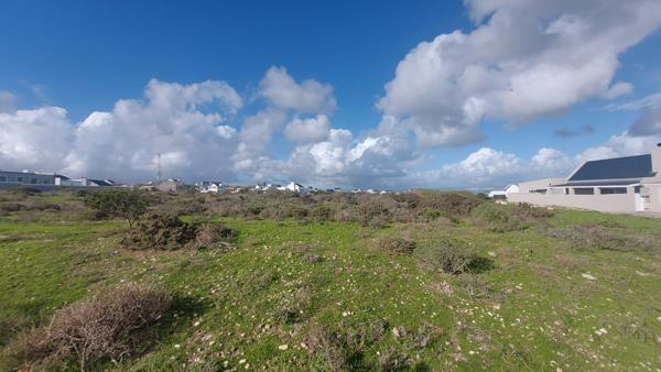 753 m² Land