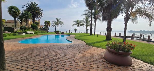 592 m² Land