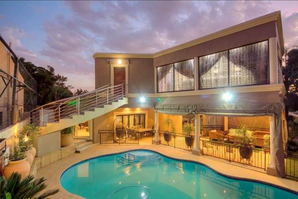 5 Bedroom House