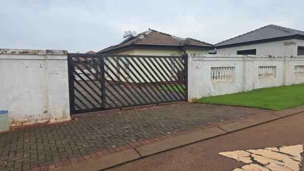 2 Bedroom House