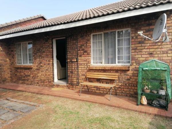 2 Bedroom Simplex