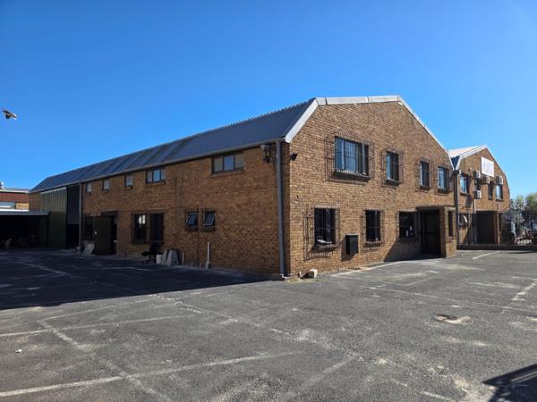 746 m² Industrial space