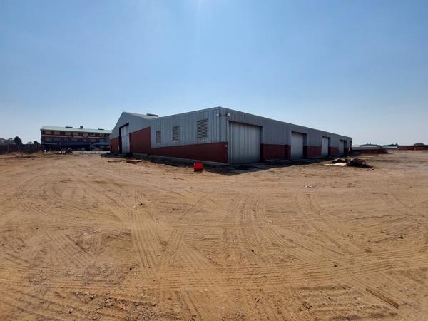 2 400 m² Industrial space