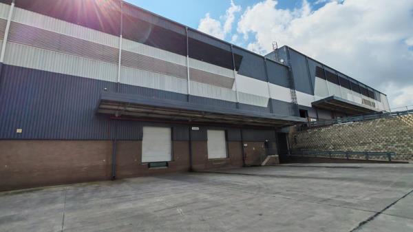 8 124 m² Industrial space