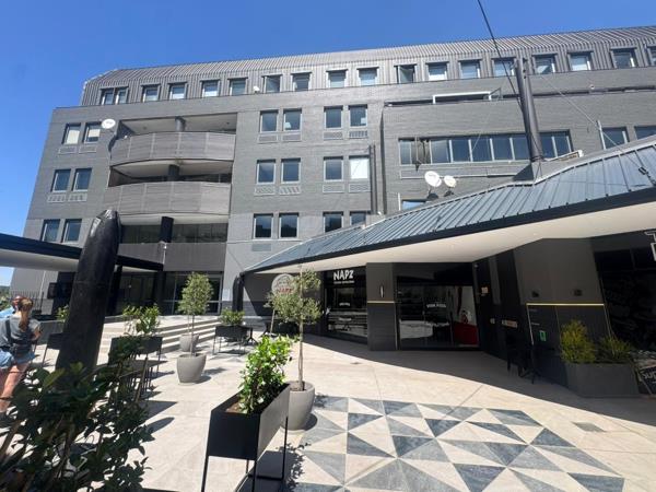 300 m² Commercial space