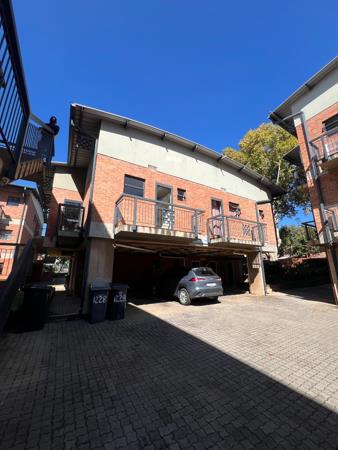 8 Bedroom Apartment