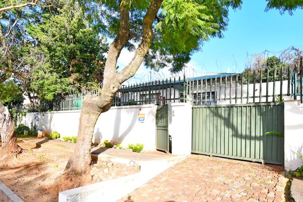 11 Bedroom House