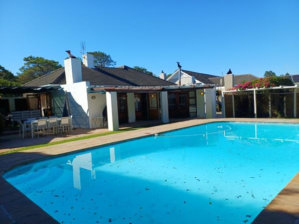 6 Bedroom House