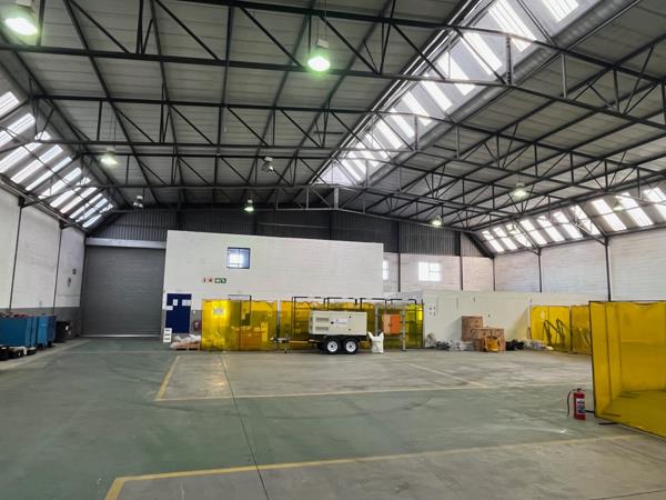 1 040 m² Industrial space