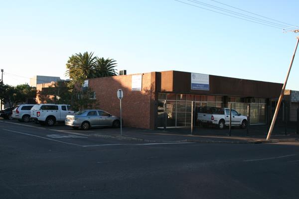 330 m² Retail Space