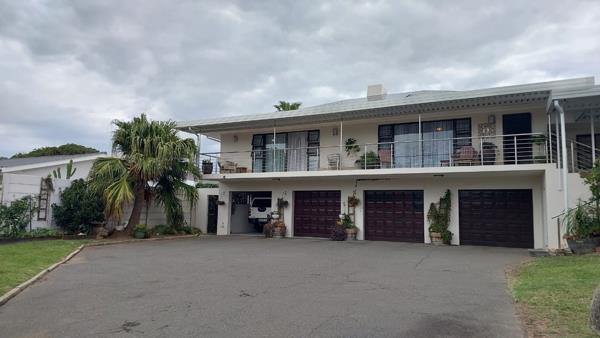 6 Bedroom House