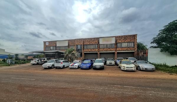 2 100 m² Industrial space