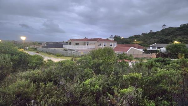 709 m² Land