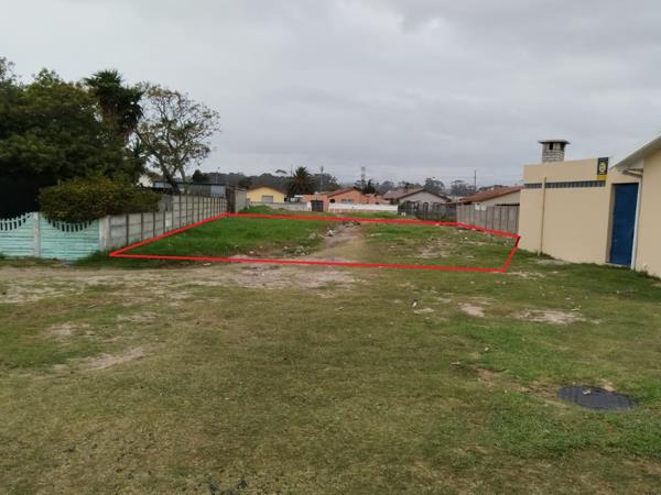 438 m² Land