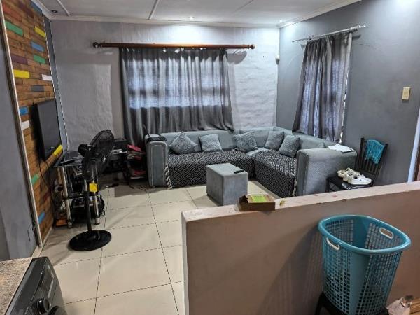 2 Bedroom House