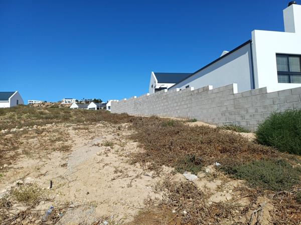 698 m² Land