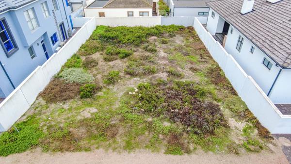 354 m² Land