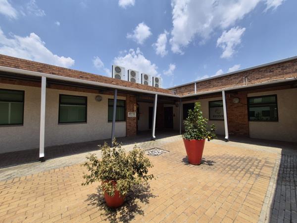344 m² Commercial space