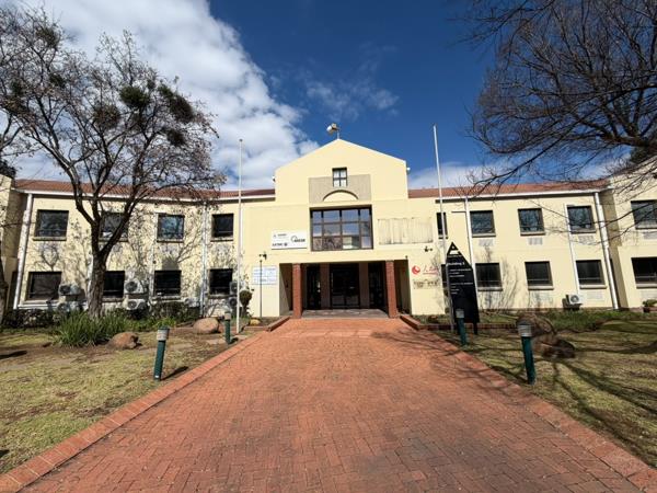 230 m² Commercial space