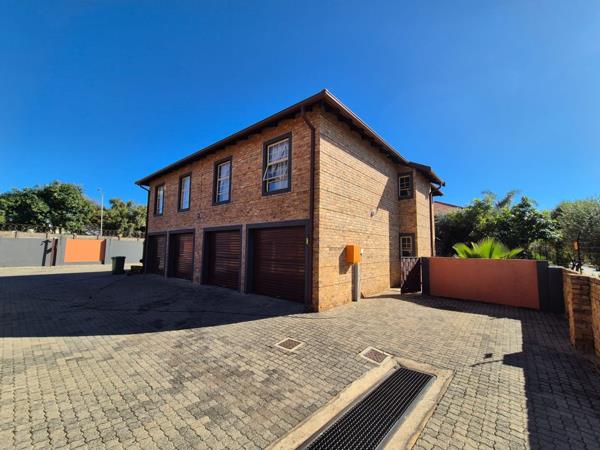 4 Bedroom Townhouse