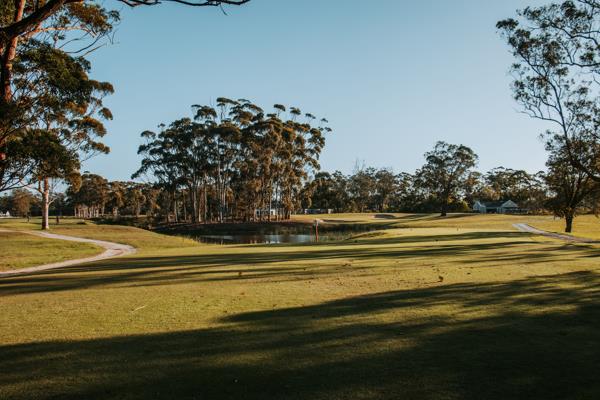 750 m² Land