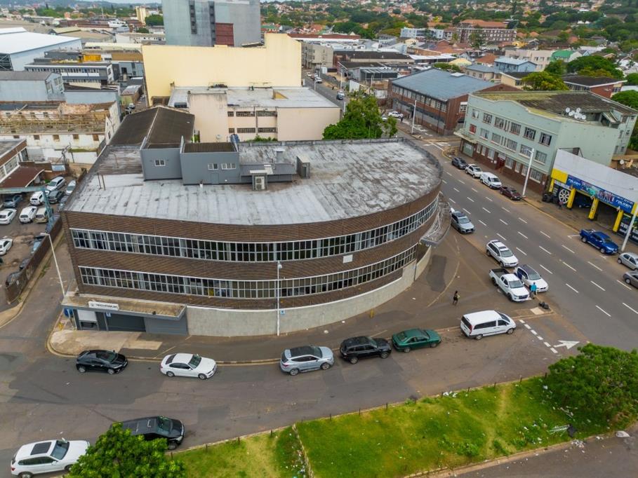 1 252 m² Commercial space