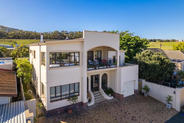 8 Bedroom House