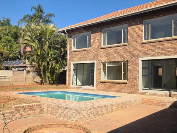 6 Bedroom House