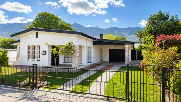 4 Bedroom House