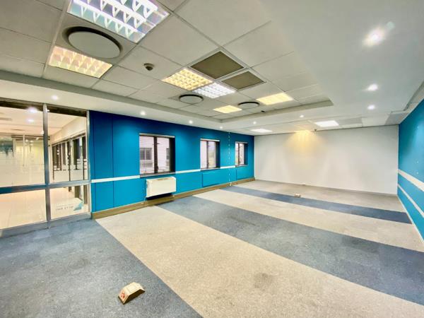 703 m² Office Space
