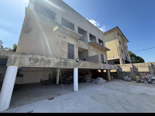 16 Bedroom Apartment